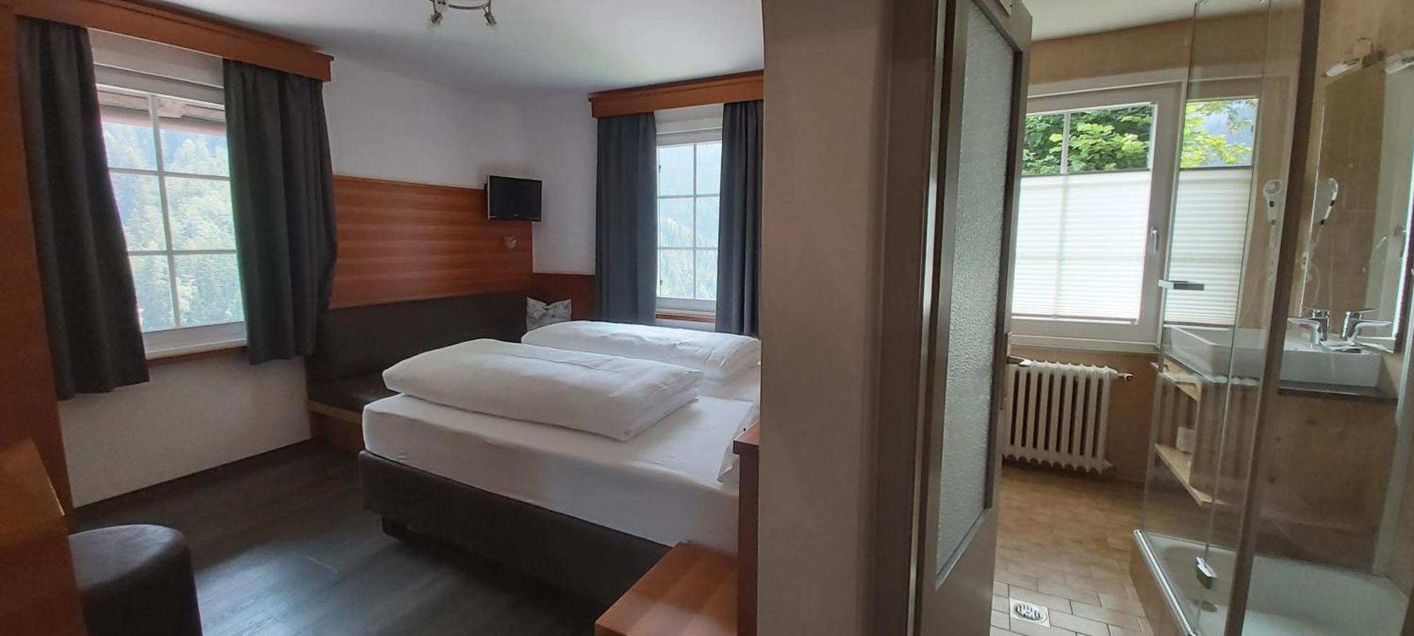 Gasthof Edelweiss Тирес Номер фото